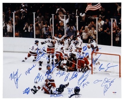 1980 USA Hockey Team Miracle on Ice Signed Photo (19 Signatures)